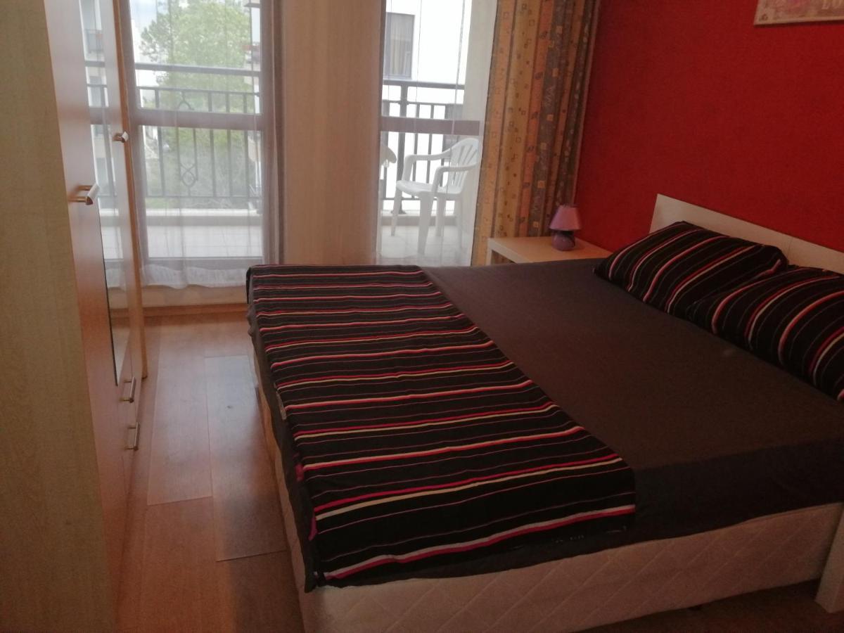 Four Seasons + Apartment Varna Luaran gambar